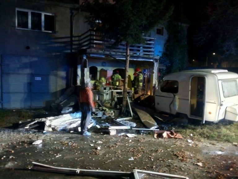 Dwie osoby ranne po wybuchu butli z gazem [FOTO]