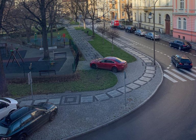 Mistrzowie parkowania [FOTO]