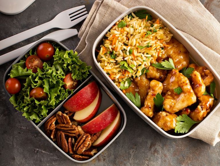 5 zdrowych propozycji na lunch box nie tylko do pracy. Fit propozycje dla zabieganych