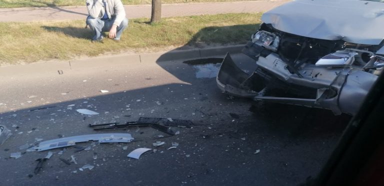 Zderzenie na ul. Towarowej, kolizja w Bronówku