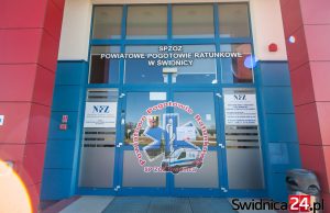 Wskazuje na partyjne powiązania i żąda unieważnienia konkursu na dyrektora świdnickiego pogotowia