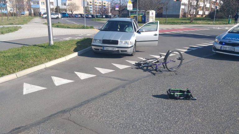 Potrącenie rowerzysty na Osiedlu Zawiszów