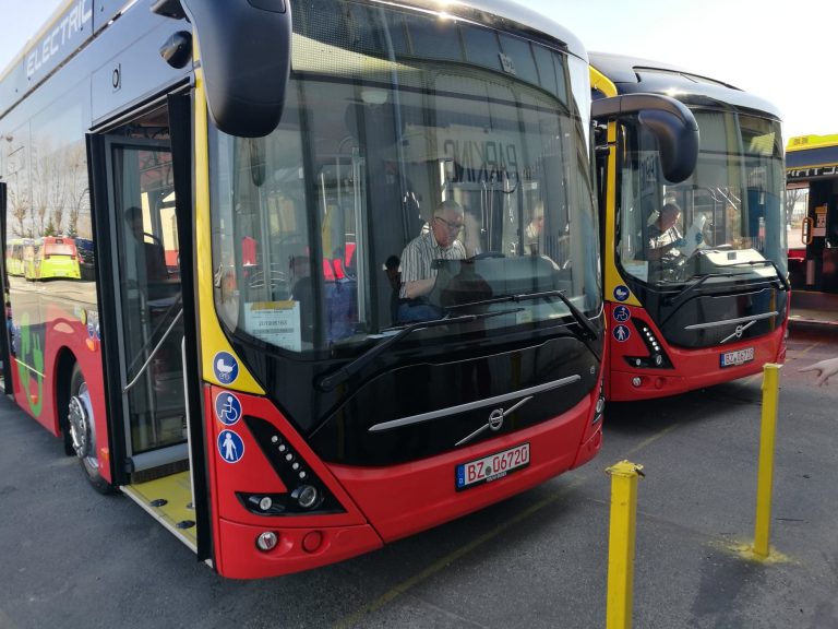 Elektryczne autobusy dotarły do Świdnicy [FOTO]