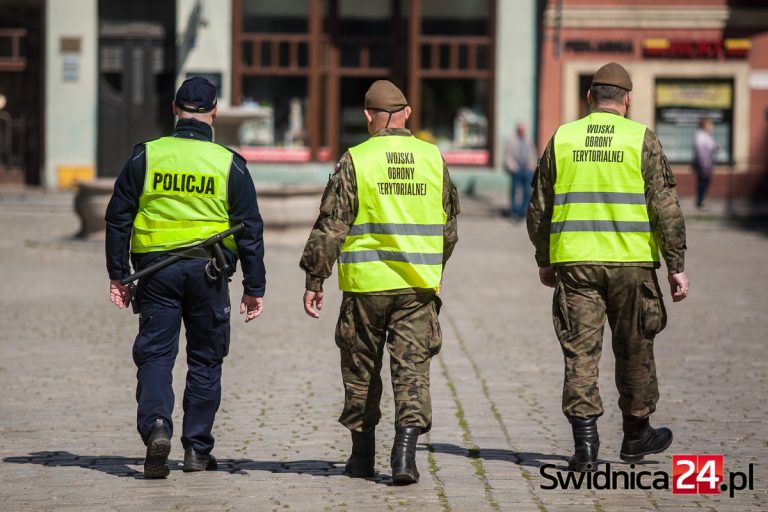 Będzie zmiana przepisów epidemicznych? Chcą podwyższyć kary za brak maseczek do 1000 złotych