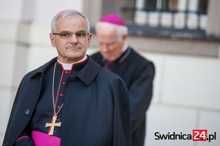 Biskup odradza organizowanie I Komunii Świętych w maju. Nowe wytyczne w związku z epidemią