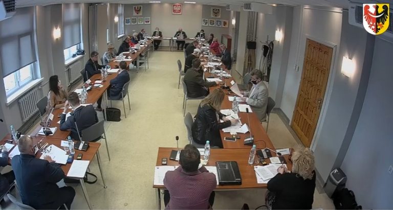 Stacja zamknięta, pacjenci bez dializ? Radna alarmuje na sesji, firma dementuje