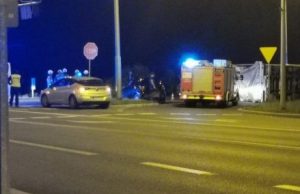 Rykoszetem oberwał radiowóz