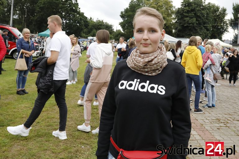 Tłumy dla Justynki Ciok. Nie brakowało otwartych serc i portfeli [FOTO/VIDEO]