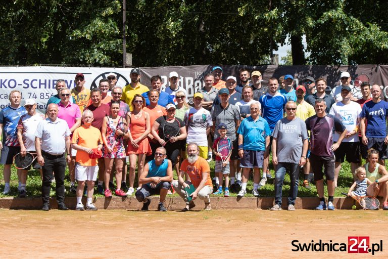 Skrzyżowali rakiety ku pamięci Bogdana Szymańskiego [FOTO]