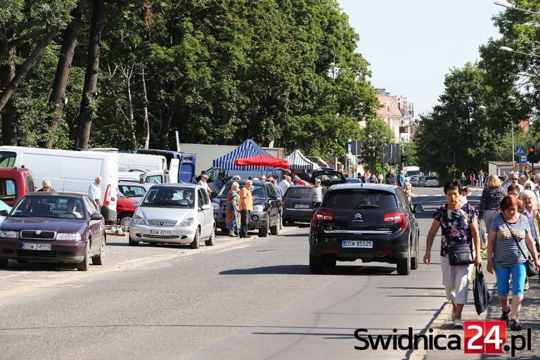 Będą dodatkowe kontrole w sąsiedztwie targowiska, rozważone zostaną zmiany w organizacji ruchu