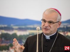 Biskup świdnicki apeluje do rodziców: zapiszcie swoje dzieci na religię