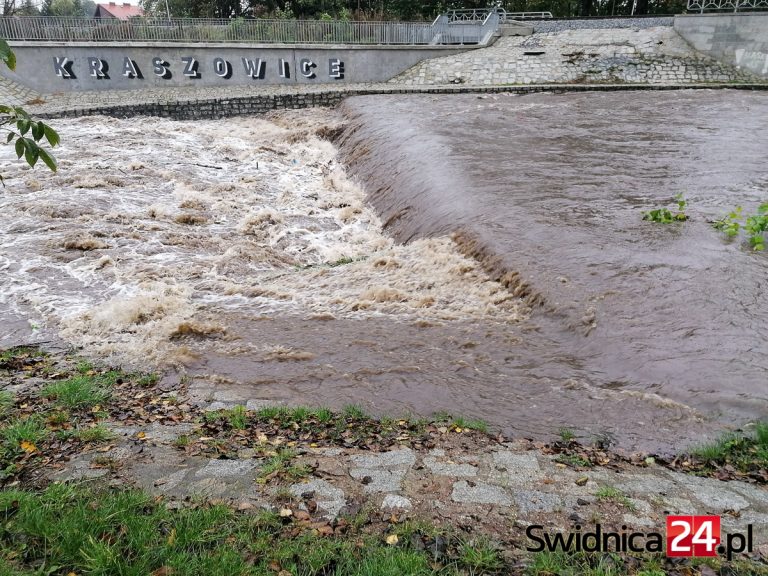 Alarm przeciwpowodziowy w gminie Marcinowice, ostrzeżenie przed kolejnymi opadami w powiecie świdnickim [FOTO/VIDEO]