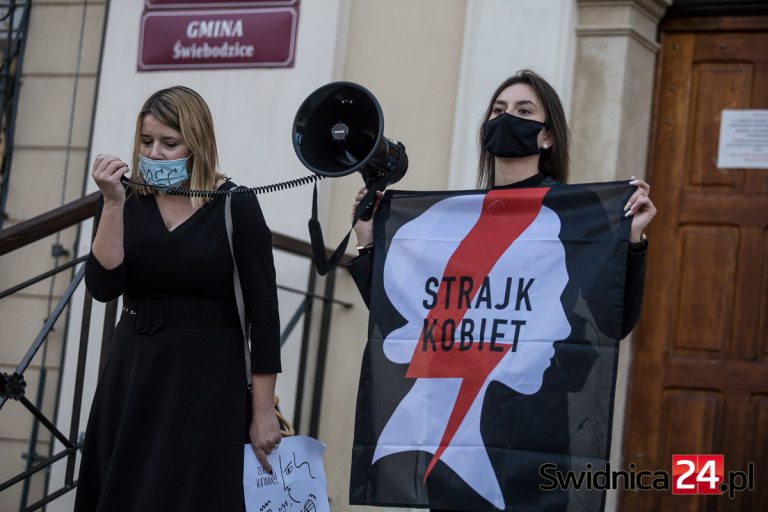 Nauczycielka nie zostanie ukarana za udział w proteście