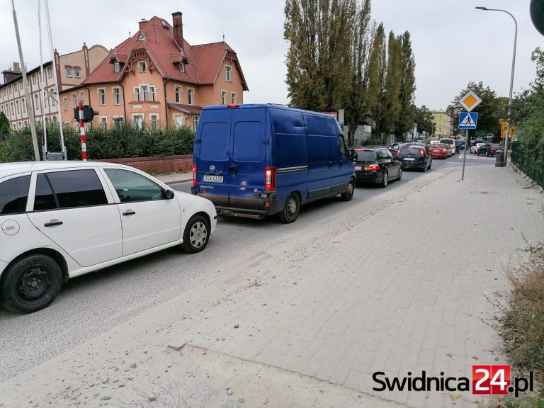 Od poniedziałku utrudnienia w ruchu na Westerplatte. Remont przejazdu w pierwszej połowie listopada