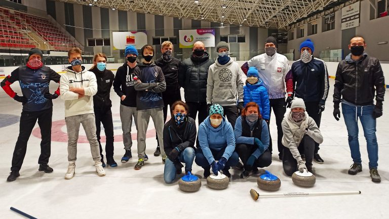 Treningi curlingu w Świdnicy dwa razy w tygodniu