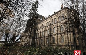 Zabytkowy szpital wystawiony na sprzedaż za 3,2 mln złotych. Ponownie nie było chętnych