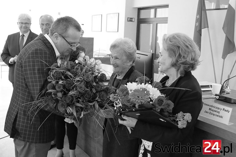 Odeszła Irena Kozłowska – Pionierka Ziemi Świdnickiej, wieloletnia nauczycielka, zasłużona dla Świdnicy