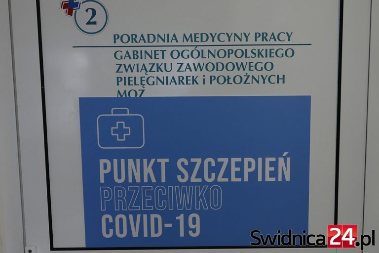 Wszczęto kontrolę w sprawie szczepień przeciw COVID-19 w świdnickim Latawcu
