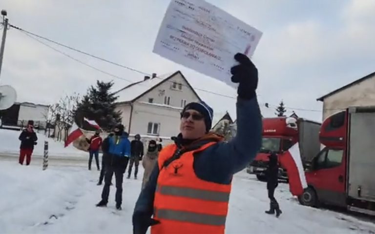 Protest przed domem posła Ireneusza Zyski. Wystawili mu „mandat obywatelski bez prawa do odwołania” [VIDEO]