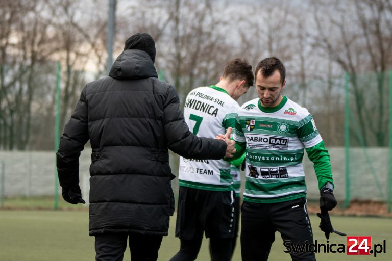 Świetny występ biało-zielonych, wygrywamy sparing z ligowym rywalem! [FOTO]