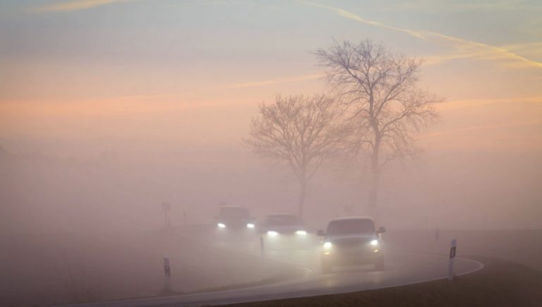 6 wskazówek dotyczących jazdy we mgle