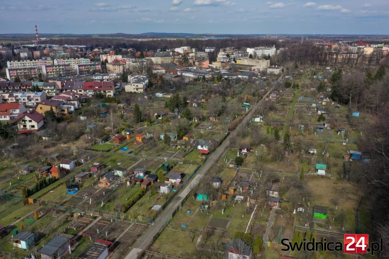 Dronem nad Świdnicą – ogrody działkowe