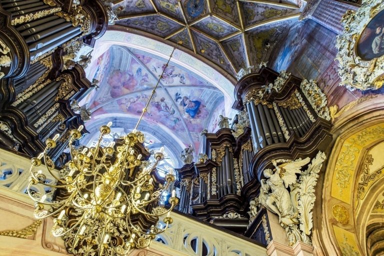 „Odpal działkę na piszczałkę”. Młody organista na ratunek imponującemu instrumentowi z katedry