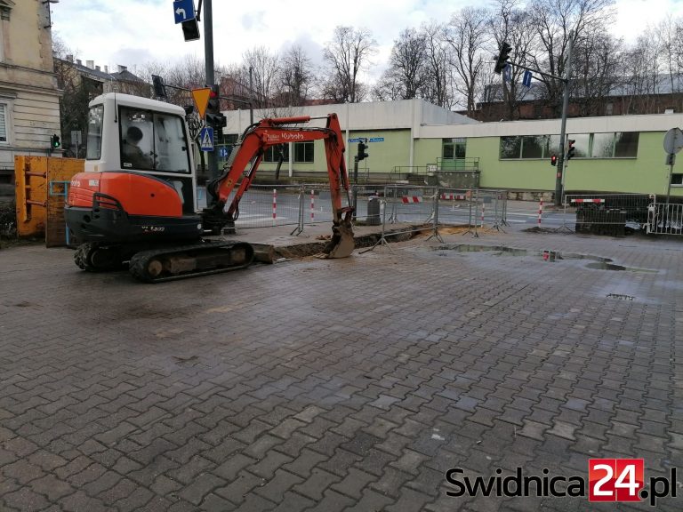 Ruszyły przygotowania do remontu Wrocławskiej. Kiedy większe utrudnienia? [FOTO]