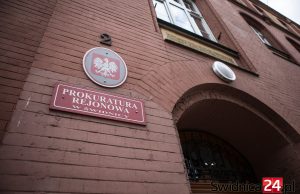 Ktoś zgubił marihuanę przy wejściu do świdnickiej prokuratury