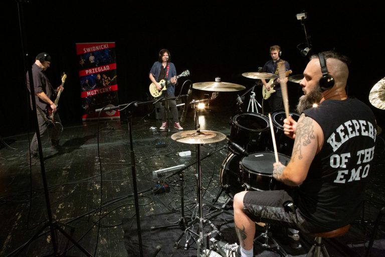 Nagrania świdnickich zespołów „na setkę” już dostępne