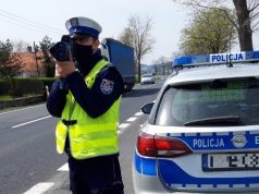 Jazdę o 57km/h za szybko zakończył utratą prawa jazdy