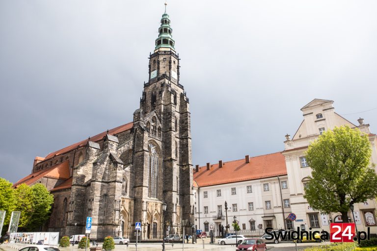 Szykują kryptę w katedrze dla biskupów. Dokonali odkrycia