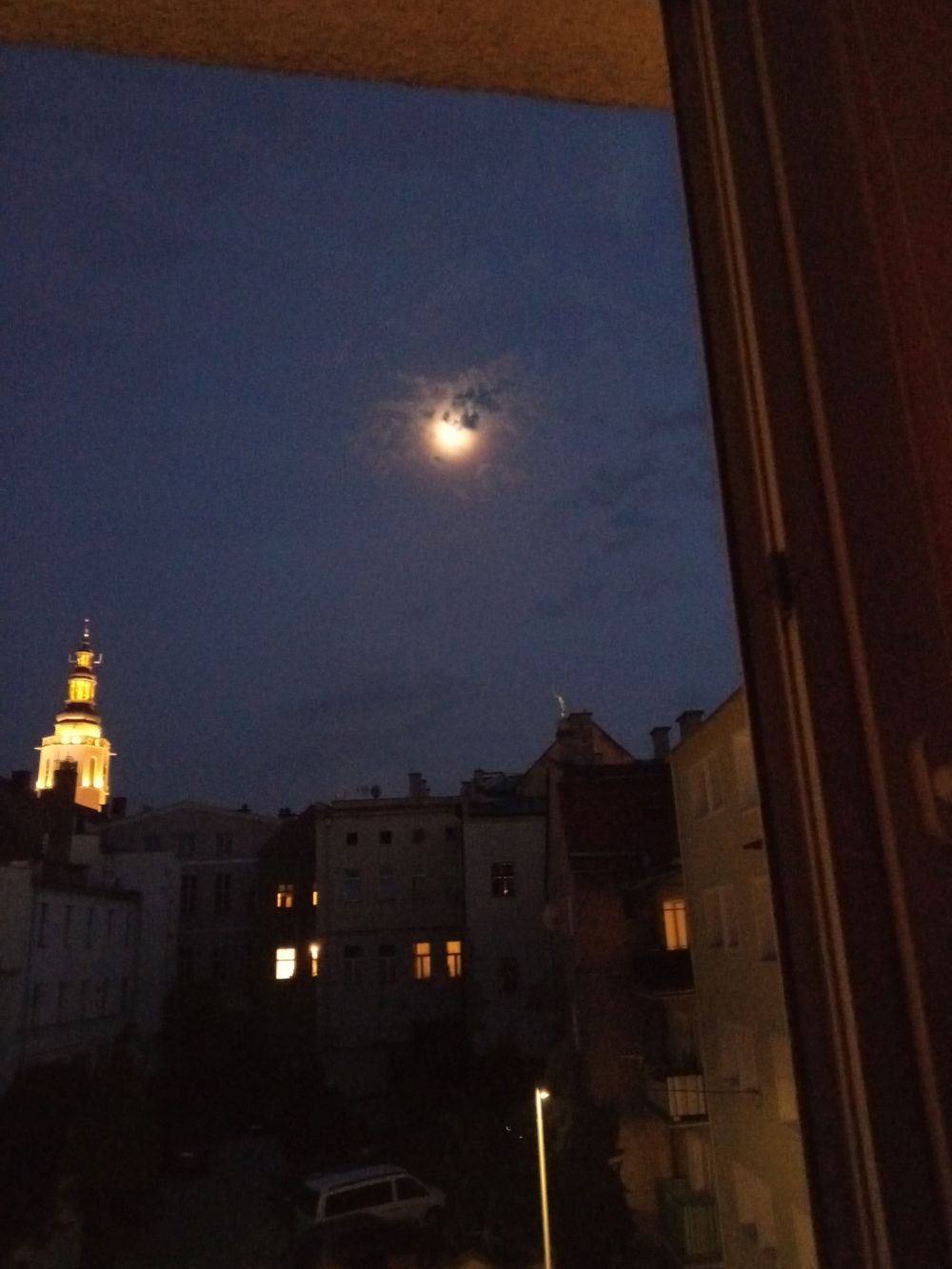 Księżyc w sobotnią noc 19.06.2021, fot. Teresa Nitsch