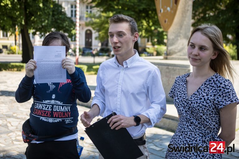 Są przeciwni wycince drzew prowadzonej w mieście. Zwracają się z apelem do prezydent Świdnicy [FOTO/VIDEO]