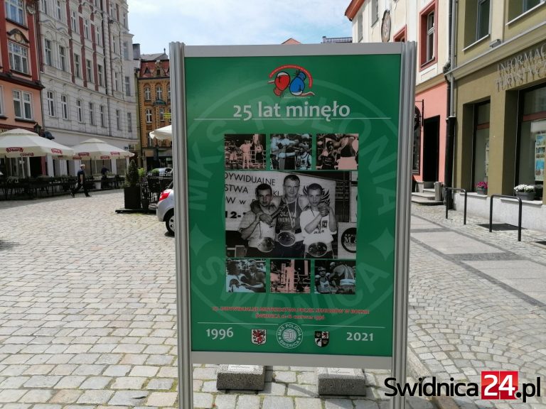 Ćwierć wieku od Mistrzostw Polski w Boksie w Świdnicy. Wystawa plenerowa