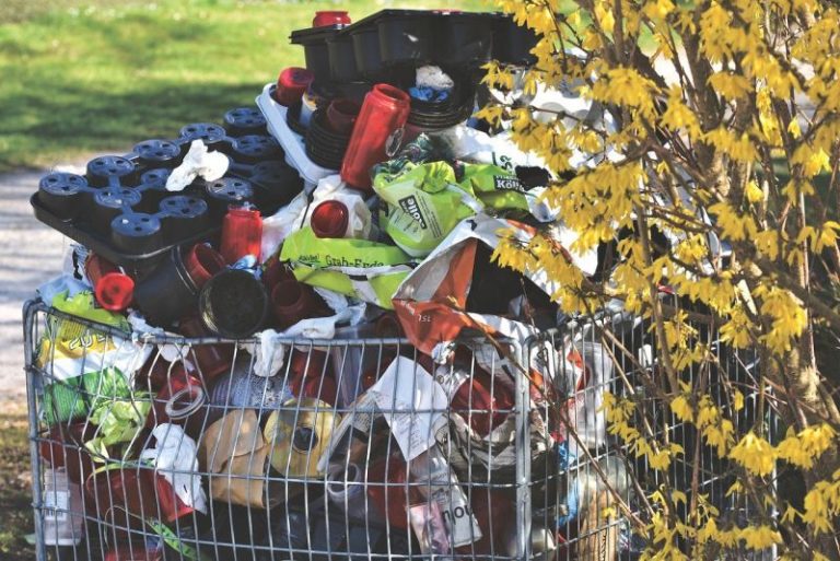 Poradnik ProstePesto – Jak zero waste naprawia budżet domowy?