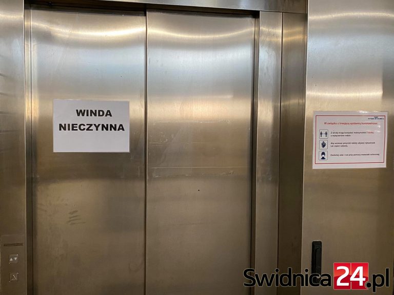 Stacja zmodernizowana za miliony złotych, zepsute windy od miesięcy czekają na naprawę