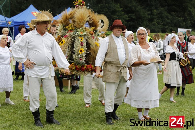 Z przytupem w Jagodniku podziękowali za plony [FOTO]