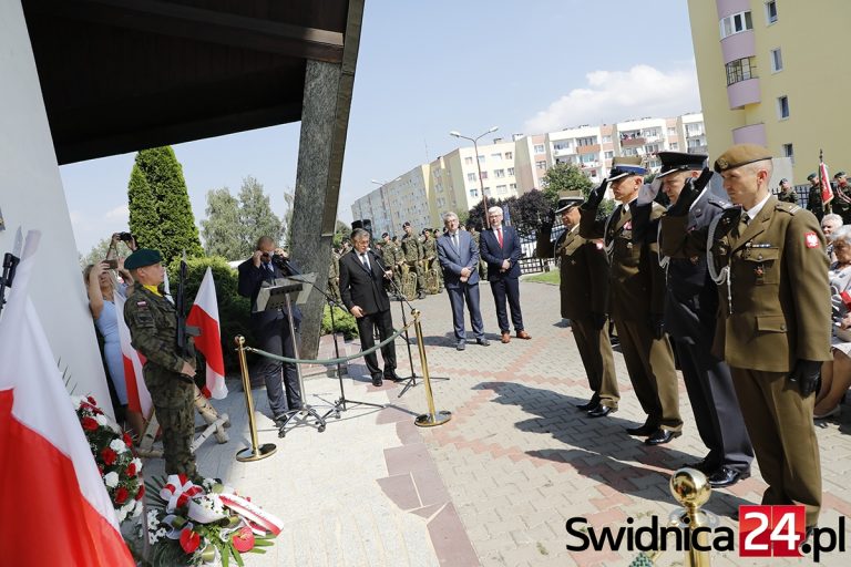 101. rocznica Bitwy Warszawskiej z polityką w tle [FOTO]