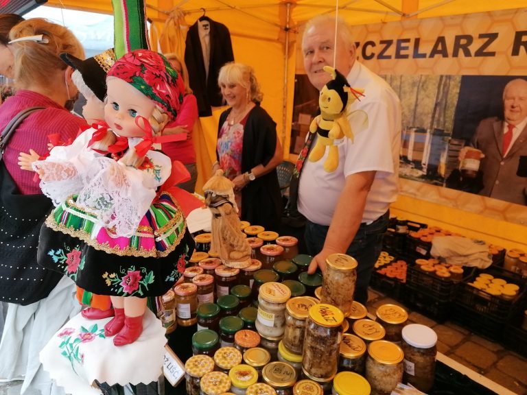 Żywność i piwa rzemieślnicze na targach w sercu Świdnicy [FOTO]