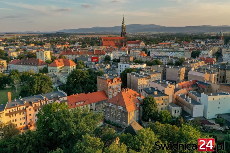 Jaki jest stan Świdnicy? Mieszkańcy mogą pytać, ale…