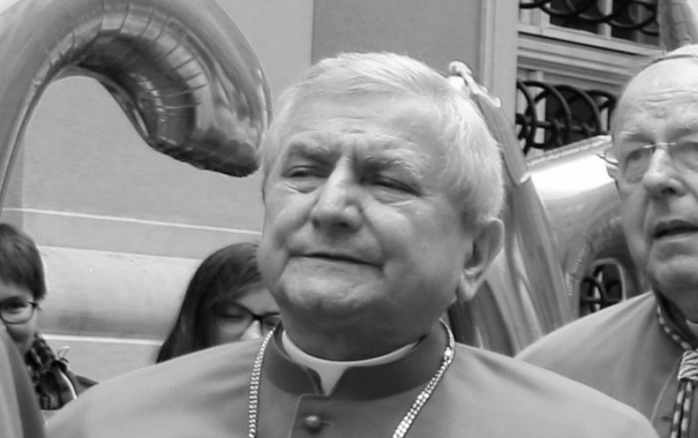 Nie żyje biskup Edward Janiak. Tuszował przypadki pedofilii wśród księży, w tym sprawę pochodzącego ze Świdnicy Pawła K.