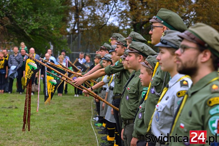 Są jak wielka rodzina. 40 lat świdnickich Dębów [FOTO]