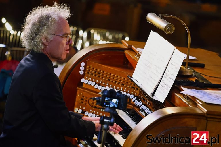 Symfoniczne organy Schlaga. Koncert profesora Haasa [FOTO]