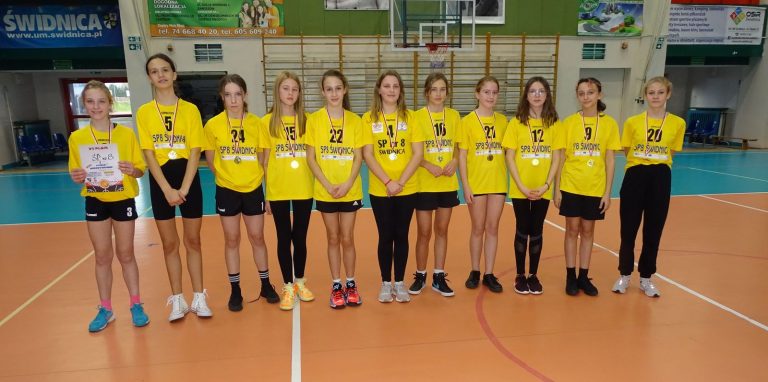 „Ósemka” na pierwszym stopniu podium [FOTO]