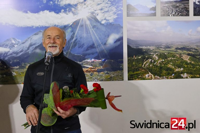 O dziecięcych zabawach i zabawkach w Nepalu. Spotkanie z himalaistą Piotrem Snopczyńskim