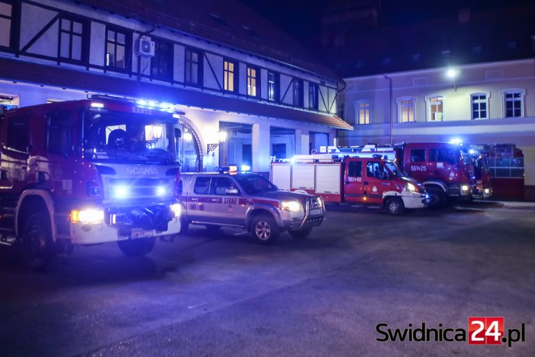 Strażacy oddali hołd ofiarom tragicznego wypadku. „Minuta dla druhów z Czernikowa”