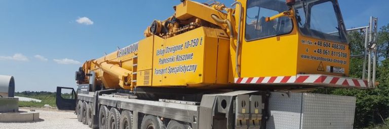 Dźwigi budowlane – wynajem czy zakup?
