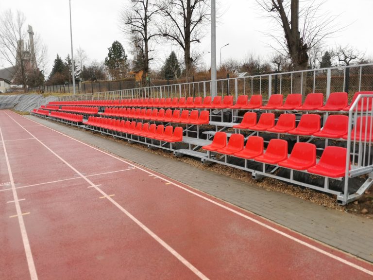 Na stadionie przy „Mechaniku” powstały trybuny dla kibiców [FOTO]
