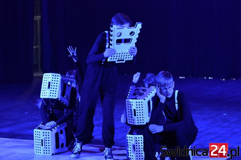 Deszcz nagród dla uczestników 29. Przeglądu Kolędniczego w Świdnicy